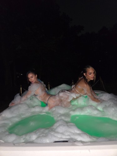 (929)595-9106 is Latinoand offers nuru massages, asian massage, bodyrubs in New york city nyc and available for both on rubrankings Hey babes !

It’s Rosemary and Jeslen! We are doing 2 girl bookings! 

Rosemary is a Puerto Rican Brooklyn native 
Jeslen  is a Transgender women also Puerto Rican and she is Dominican! Brooklyn native as well. 

For info contact directly 
929-595-9106 