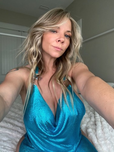 (332)295-5421 is Caucasianand offers nuru massages, asian massage, bodyrubs in Worcester and available for both on rubrankings I am anne cone a licensed massage therapist, I’m 41 years old. I offer both hookups and full-body massages, focusing on delivering a sultry and deeply relaxing experience. My priority is your comfort and satisfaction. In a 🍎serene and inviting setting, I utilize effective techniques and a smooth, rhythmic flow to ensure a calming and therapeutic massage session.
I've been giving massages for over 3 years and still very much love what I do! NO PIMP  I work on my own

My place is private (no one here but you and l), very discreet, clean and disinfected between clients, fresh Bbbb, pleasantly scented, your choice of music, phone chargers available, hot towel service, private parking if needed, etc. When the hour is yours- I go all out.

Thee best massage creme, proper equipment for any modality of massage, knowledge of all massage techniques performed, also a treatment plan if requested. If you just need someone to talk to while you're getting rubbed down, I'm a great listener, I do not judge, and l'll be sure to ease your mind as well as body. I provide all kinds of massage and BODYRUBS with happy ending . For both outcall service and incall. l'm clean, nice, friendly, Accommodating, and as discreet as you want. Soft delightful skin, beautiful face and a natural body. The good thing is that you can try as many menus as possible in a single appointment, as charge according to how much time you spend with me. Don't hesitate to text if you're married or single just text me if you are in need of some pleasurable moment. also like to party l'm 100 honest and sincere lady vou'd ever love to meet 'm available all dav and night for InCall and OutCall.

Text: 332-295-5421


WhatsApp:332-295-5421


Telegram: @bstmassuese_021


Zangi:66-0761-7389


Signal: annebeauty.77