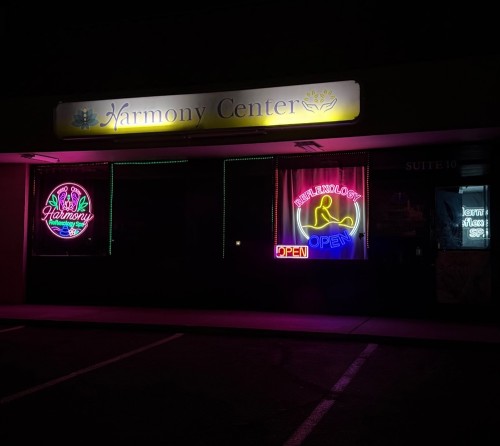 Phoenix BodyRubs Offered By (520)633-3484 | Bodyrubs (520)633-3484 is Latinoand offers nuru massages, asian massage, bodyrubs in Phoenix and available for incall on rubrankings 🌸 Harmony Center Spa 🌸
📍 Glendale, Arizona
✨ Reflexology • Foot Massage • Hand Massage ✨
💖 Bilingual Staff (English & Spanish) – Yes, We Speak English! 😊
🇲🇽 Mexican • 🇬🇹 Guatemalan • 🇨🇺 Cuban • 🇪🇸 Spanish • 🇺🇸 American
🎉 Under New Management & With New Staff! 🎉
Visit us and enjoy a relaxing experience with our professional team! Come have the best session of your life 💞 you won’t regret it!
🎀 Our Top Therapists:
• Catalina
• Karen
• Katy
• Kelly
• Keyra
✔ Clean Towels
✔ Hot Stones
✔ Fragrance-Free Organic Oils
✔ No Appointment Necessary
💆♀️ Prices:
• 30 Minutes — $40
• 45 Minutes — $60
• 60 Minutes — $80
Tips more than appreciated 🥰
📍 Harmony Center Spa – Glendale, Arizona
📞 Call: (480) 207-1767
✨ Relax, recharge, and enjoy the care you deserve. ✨
Walk-Ins Welcome • No Appointment Needed 😊 Open Monday-Sunday (9am-10pm)
☎️ Everyone Is Welcome! 💖
Address: 11801 N 19th Ave.
Phoenix, AZ 85029