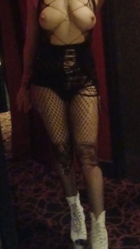 (972)970-1384 is Caucasianand offers nuru massages, asian massage, bodyrubs in Dallas and available for both on rubrankings Ask about daily sale ^.^ 💲🔖%

I'm Luna 🌛✨
 I am a licensed and certified massage therapist, providing a sensual and deeply relaxing full-body rub. This service is tailored for a relaxed personal experience rather than therapeutic treatment. You'll have the option to dress down to your comfort level, and draping is entirely optional.
My services indulge in varieties of massage options including ? Nuru, Golden Shower, Deep Tissue, Sports Therapeutic, Sensual, Swedish, and Hot Stone massages. ❤️ Experience a discreet and sensual rubdown. ❤️ Enjoy the Milking Table Experience, Riding The Wave Tantric Lingam Massage, and VIP Nuru Experience. ❤️ Rest assured, my top priority is providing exceptional customer service in a clean and comfortable environment, using the best techniques and offering the highest quality service with the best attitude for an unforgettable experience.


CALL OR TEXT NOW TO SCHEDULE 
(972) 970-1384