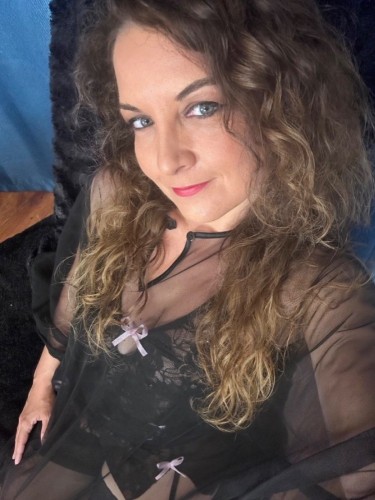 (472)089-192 is Caucasianand offers nuru massages, asian massage, bodyrubs in Greensboro and available for both on rubrankings I offer a range of services including the
GIRL FRIEND EXPERIENCE(GFE), Mistress sessions, massages with toys, striptease, role-play, deepthroat, oral without a condom, cum in mouth, cum on face, 69, French kissing, dirty talk, fisting, Kamasutra, bondage, BDSM, and anal (Greek). The benefits of massage include: ONLINE FUN ALSO AVAILABLE AT A AFFORDABLE PRICE 
  Decreasing Pain
• Reducing Anxiety and Stress
• Improving Range of Motion
Text me on +14722089192 