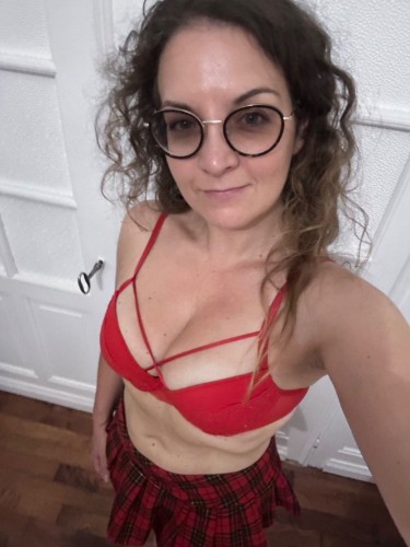 (472)089-192 is Caucasianand offers nuru massages, asian massage, bodyrubs in Greensboro and available for both on rubrankings I offer a range of services including the
GIRL FRIEND EXPERIENCE(GFE), Mistress sessions, massages with toys, striptease, role-play, deepthroat, oral without a condom, cum in mouth, cum on face, 69, French kissing, dirty talk, fisting, Kamasutra, bondage, BDSM, and anal (Greek). The benefits of massage include: ONLINE FUN ALSO AVAILABLE AT A AFFORDABLE PRICE 
  Decreasing Pain
• Reducing Anxiety and Stress
• Improving Range of Motion
Text me on +14722089192 