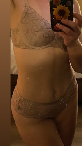 Nashville BodyRubs Offered By (615)909-1991 | Bodyrubs (615)909-1991 is Caucasianand offers nuru massages, asian massage, bodyrubs in Nashville and available for both on rubrankings Hr/260
Hh/200
GFE FS-400
(615) 909-1991