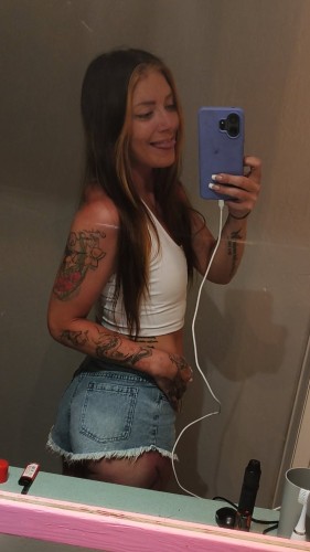 (615)397-3347 is Caucasianand offers nuru massages, asian massage, bodyrubs in Nashville and available for both on rubrankings  ✅ APPOINTMENTS WELCOME!!!!

*!AVAILABLE AND ON CALL 24/7!*

**615-397-3347

5’2” of pure heat right here in Nashville. Thick curves, soft skin, and the kind of body that makes every rub unforgettable. I offer sensual, full-body sessions that start slow and leave you completely melted. Soft hands, teasing touch, and just the right amount of attitude.Looking for a short, hot local who knows how to take care of you? Book me in Nashville and let’s make it a night you won’t forget.
Session Rates
30 minutes – $150
45 minutes – $220
60 minutes – $300
90 minutes – $350
Extras (optional)
Extra time (15 min) – $50
Oil upgrade / specialty lotion – $20
Dual location (incall or outcall in Nashville area) – same rates