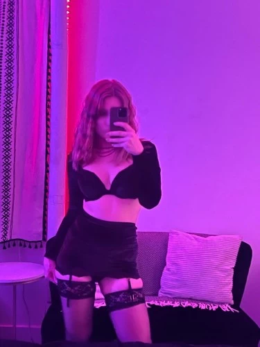New york city nyc BodyRubs Offered By (646)793-0195 | Bodyrubs (646)793-0195 is Caucasianand offers nuru massages, asian massage, bodyrubs in New york city nyc and available for incall on rubrankings Hi boys, I’m Mira. I'm a 24 year old European student with smooth porcelain skin and strawberry brown hair that falls down my shoulders. I have a classically pretty face with sparkling green eyes, delicate features, and a flirtatious smile. I'm 5’8” with long legs and a tight body that is perfectly toned. My slender frame has perky 32C breasts, a plump heart shaped derriere, and gentle curves that ache to be explored. I have a warm and playful personality that will make you feel instantly relaxed. Confident, passionate, and a lover of pleasure, I love to connect through touch. I'm fetish friendly and very open minded. My pretty face, decadent sensuality, and sweet disposition will have you in heaven.
**I offer an incredible nuru massage with genuine nuru gel! Enjoy a premium experience of sensual body to body sliding that will leave you totally mind blown!**
Come by my private, clean apartment in Midtown West, Manhattan. There is a shower available.
I accept same day bookings! Light screening required for new friends!
availability: check the schedule here ? https://www.venusmanhattan.com/schedule
rates: $200 half hour / $300 full hour
nuru rates: $300 half hour / $400 full hour
call / text: 646-793-0195
email: miravenus@protonmail.com
more pictures: https://www.venusmanhattan.com/mira