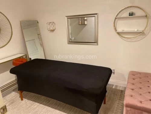 San diego BodyRubs Offered By (619)378-9885 | Bodyrubs (619)378-9885 is 0and offers nuru massages, asian massage, bodyrubs in San diego and available for incall on rubrankings There is 2 rooms for rent...Sought out location because this prime la jolla location and price.
.The room are inside a 3 story building exactly 1 mile from UTC mall.
The rooms will come empty for you .
You must provide your own table, oil, decorations and style.
The rooms will be available on may 15th
2 MEDIUM ROOMS--$750..$300 DEPOSIT EACH.
Also have a 2 room office WITH SHOWER FOR $1800 A MONTH WITH PRIVATE ENTRANCE
im looking for someone who can do a 6 month to 1 year lease ...
Water, electricity,and wifi are included in the price..private parking and discreet access available
please feel free to ask any question you may have regarding the room and when you want to view ...
Thank you