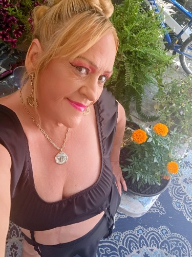 Columbus BodyRubs Offered By (380)283-9408 | Bodyrubs (380)283-9408 is Caucasianand offers nuru massages, asian massage, bodyrubs in Columbus and available for incall on rubrankings I offer a 1hr session full body hot oil massage..leave the stress at the door!!
Available 11am- 7pm 8days
30min
1hr
Text for appointment