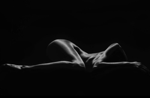 Raleigh BodyRubs Offered By (919)919-1611 | Bodyrubs (919)919-1611 is Blackand offers nuru massages, asian massage, bodyrubs in Raleigh and available for incall on rubrankings Thank you for stumbling across my profile. I am the quiet 🤫 amongst the noise.
DISCLAIMER
**I hold NO clinical licenses or massage credentials that is NOT what is offered**
However; I AM the MINDSET MAVEN. I focus on bringing full restoration to the mind, body and senses.
I'm dedicated to breaking up the routine of your reality. Im a simple and elegant lady who loves to laugh and gracefully carry a delightful sense of humor. Simultaneously, I am a well-educated consultant and an extremely good conversationalist. I possess intelligence and sophistication effortlessly emitting the aura of class and elegance. A moment spent with me will be as natural as if we've known each other for a lifetime.
Check out my storefront for product purchase. Join the email list to receive 10% off your 1st product purchase or session.
Scan the QR CODE to join email list and purchase products
💕❤️https://unikabandco.square.site/💕❤️
***Wellness Retreats Coming 🔜 You must be on 📧 list for updates****
Hr $300
Hhr $200
Only CASH Accepted
1. Nuru Body Glide- Hr $600 Hhr $500
💕A sensual and deeply relaxing experience that promotes increased intimacy. This treatment involves body-to-body contact with a custom blended oil that enhances closeness & creates a soothing, nice sensation.
2. Express Appt Hhr -30 min $200
💕Perfect for those short on time but in need of quick relaxation and rejuvenation. Feel refreshed and re-energized in no time.
3. Custom Appt Hr-60 min $400
💕Designed to meet your specific needs, this style focuses on:
• Reducing stress
• Improve mental wellness
• Improving sleep quality
• Boosting your immune system
• Preventing injuries
4. Lingam Appt $300
💕A specialized service that:
• Enhances libido and sexual drive
• Promotes overall intimacy & relaxation
5. Prostate Appt $400
💕Improved prostate health
• Enhanced urinary function
• Sexual benefits
• Relief from prostatitis symptoms
6. Migraine Relief Treatment: $300 Hhr
💕Experience soothing and effective relief for those intense headaches with targeted therapies designed to alleviate tension and restore balance.
7. CBD Appt Hr-60 min $400
💕Incorporates CBD oil to:
• Soothe sore muscles
• Reduce inflammation
• Provide an unparalleled sense of relaxation
8. Himalayan Hot Stone Appt Hr-60 min $400
💕Combines the healing power of heated Himalayan stones to:
• Improve sleep
• Enhance circulation
• Relieve stress
9. 1 On 1 Coaching $1,200
10. Extended Coaching $2,500
Add Ons
❤️20 min red light $30
•Helps reduce muscle soreness
•Boost recovery
•Improve skin health
❤️30 min leg compression $30
❤️10 min yoni steam $30
❤️30 min fat cavitation $100
❤️Body Scrub $20
❤️Massage Me $200
Showers are available for your use during all booked appt.
🛑NO REFUNDS EVER🛑