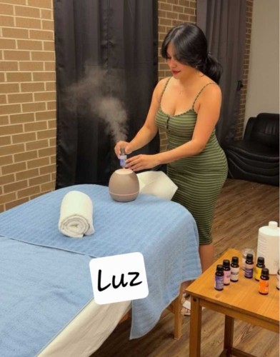 (832)400-7453 is Latinoand offers nuru massages, asian massage, bodyrubs in Houston and available for incall on rubrankings My name is Luz, I am 42 years old, I am  mature women ,serious, respectful and professional person. I can do 30-minute or one-hour sessions, respecting the time you have paid for, without rush, I DO NOT STEALS YOUR TIME, and I give you a relaxing session with rich aromatic essences, stones and hot towels for a better result, I can also give you couping to remove toxins. I am a specialist in body relaxation, I like to be respected during the session and I respectful too.
