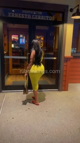 (469)537-5568 is 0and offers nuru massages, asian massage, bodyrubs in Dallas and available for both on rubrankings Chica latina con curvas sexi 