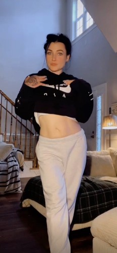 (984)983-7644 is otherand offers nuru massages, asian massage, bodyrubs in Raleigh and available for both on rubrankings Massage therapist available for in call and out call
Prefer 50 and older
No games 
Must be respectful