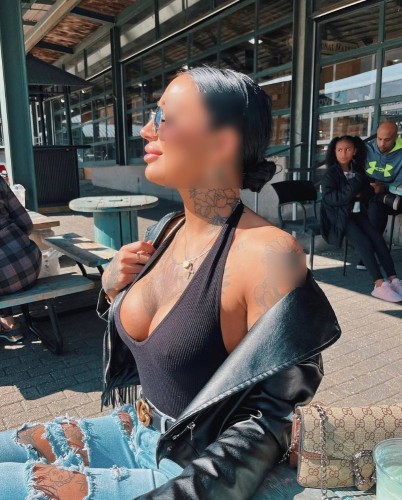 (213)585-0016 is Latinoand offers nuru massages, asian massage, bodyrubs in Los angeles and available for incall on rubrankings Welcome. I'm Mina, a 23-year-old Latina sensual massage provider offering fbsm and b2b personalized sessions in North Hollywood . My discreet, private studio is thoughtfully designed to provide a calm, elegant, and relaxing environment where your comfort and well-being come first. Every appointment is tailored to help you unwind, relieve tension, and enjoy a peaceful escape from the demands of everyday life. Flexible scheduling is available by appointment. Please reach out for availability or any questions.

Fbsm 240
B2B 300