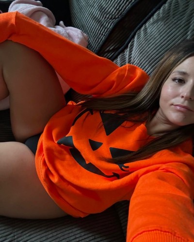 Orange BodyRubs Offered By (585)795-5868 | Bodyrubs (585)795-5868 is Caucasianand offers nuru massages, asian massage, bodyrubs in Orange and available for both on rubrankings Looking for a new way to unwind? Had a long, stressful week and need some excitement? Experience our VIP Services (Hydro & Rolling Table), a soothing massage experience designed to help ease muscle tension, promote relaxation, and leave you feeling refreshed. (Happy ending👅 option available.)
You can confide in me at affordable rates 🍭🍷. Available for incalls or outcalls.👅🍭 HIT ME UP on WhatsApp: +1(585)795-5868, Signal: +1(585)795-5868, or TEXT: +1(585)795-5868. I promise you don't wanna miss this💋.