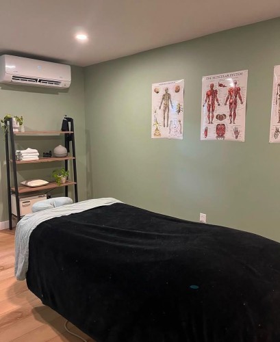 Atlanta BodyRubs Offered By (479)336-9493 | Bodyrubs (479)336-9493 is Caucasianand offers nuru massages, asian massage, bodyrubs in Atlanta and available for both on rubrankings As a skilled and experienced licensed massage therapist, I craft personalized and deeply relaxing massages in a setting of sophistication and sensuality. Indulge in a range of services including full-body relaxation, deep tissue therapy, sports massage, sensual massage, prostate massage, and Swedish massage. Your privacy is my priority, ensuring a discreet experience. Elevate your journey with exclusive VIP services like the VIP Nuru Experience and Tantric Lingam Massage. Reach out for inquiries or to schedule an appointment and immerse yourself in a romantic and deeply relaxing massage experience with me.
NB: I donβt accept cash as payment
Text- +1(479) 336-9493