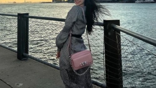 Raleigh BodyRubs Offered By (984)262-1350 | Bodyrubs (984)262-1350 is Caucasianand offers nuru massages, asian massage, bodyrubs in Raleigh and available for incall on rubrankings Description
✨AN EXPERIENCE YOU’LL CRAVE AGAIN. ✨
Sometimes, a man doesn’t need another ordinary night. He needs the right woman beside him — someone beautiful, confident, warm, attentive, and capable of making him forget the world for a little while. ❤️🔥
Welcome to an experience built around you.
Whether you’re looking for elegant company for a special evening, someone charming to accompany you , intimate conversation, or simply a little luxury and attention after a long day — im here to make your time feel special.
💎 SERVICES INCLUDE:
💕relaxing body rub with sensual oil
🌹 Romantic Dates — A sweet, affectionate atmosphere for men who appreciate genuine connection, chemistry, and attention.
💋 Private Companionship — Relax, unwind, talk, laugh, and enjoy quality one-on-one company in a
🔐 DISCRETION & PRIVACY
Your privacy is important to me. Every interaction is handled with professionalism, respect, and discretion.
You deserve a woman who makes you feel noticed, appreciated, and wanted. Someone who can match your energy, make you smile, hold a conversation, and turn an ordinary evening into something you’ll be thinking about long after it ends.
🌹 Don’t settle for less.
✨ Give yourself an unforgettable experience.
Text VIP” to privately inquire about availability, rates, locations, and booking details.
Limited availability. Serious inquiries only.
💕showers available 💕