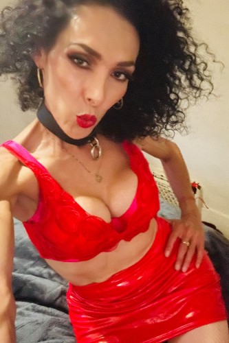 Chicago BodyRubs Offered By (630)229-1406 | Bodyrubs (630)229-1406 is Latinoand offers nuru massages, asian massage, bodyrubs in Chicago and available for incall on rubrankings Hot Brunette girl ready to make all your private fantasy into realty