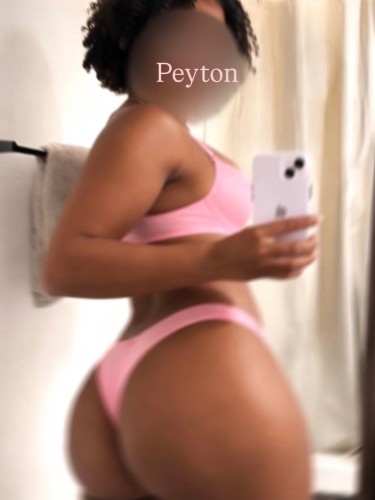 (773)672-7530 is Mixedand offers nuru massages, asian massage, bodyrubs in Chicago and available for both on rubrankings New Peyton!!
Beautiful ebony vixen, ready to make your dreams come true... sexy hourglass figure with curves made for fun.
Gorgeous face, gentle touch, and and sweet personality and knows exactly how to make a man feel appreciated.
Discreet downtown location, or your private setting.
Nuru • Body to Body • Tantra • Shower Massage
Half Hour - 300
Hour - 400
No FS
No additional pics
No explicit talk

Text me at 7736727530 for more details.