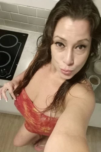 (346)213-4638 is Latinoand offers nuru massages, asian massage, bodyrubs in Houston and available for both on rubrankings Busty and Beautiful Massuese catering to upscale older gentlemen and women over the age of 50 for lasting longterm TLC!! Im up early and I stay up late! Book your appointment now! 30 min 100.00 /60 min 200! Love MIMI