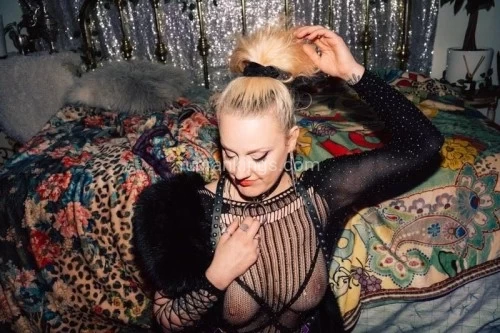 (619)858-4590 is Caucasianand offers nuru massages, asian massage, bodyrubs in Tucson and available for outcall on rubrankings Hiii I'm Violette 😛

I'm a sassy, sultry goddess with luscious curves to ravish your body with. I have a dominant but nurturing energy that will make you feel right at home with me. Several years experience offering relaxing & steamy sensual massages and more 💋❤️‍🔥

RATE$:

FBSM 30 MIN: 175
FBSM 1HR: 300
FBSM 90MIN: 450

FS AVAILABLE

Add ons avail
Shoot me a call or text babe 

LIGHT SCREENING REQUIRED
NO PRIVATE NUMBERS
No Car Dates
Please text me with your name and an introduction❤️
