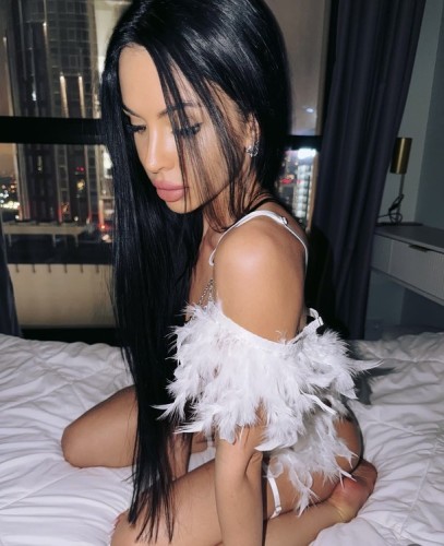 (949)795-2887 is Caucasianand offers nuru massages, asian massage, bodyrubs in Chicago and available for incall on rubrankings 🌙 When you crave something more than just relaxation... 🌙

🫦 Nuru & B2B — your personal reset. 🫦
I invite you into a world where skin meets skin and time stands still. Experience the incredible thrill of the glide and the soft warmth of my curves. 🍑

✨ Your pleasure experience includes: ✨

🍒 A sensual massage for every inch of your body.
🔥 A  second skin  sensation thanks to Nuru gel.
🕊 Total mental and physical relaxation.
🚀 Don't put off pleasure until tomorrow! Message me now! 📲
🍒 🍑 🫦 💋 💄 🧴 🌊 ✨ 🔥 🔞 🎀 🍭 ⚡️ 🧼