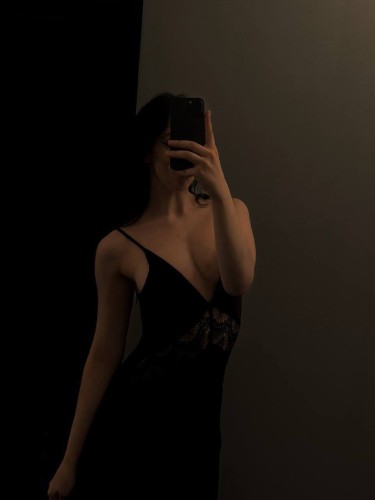 (646)351-3147 is Caucasianand offers nuru massages, asian massage, bodyrubs in Los angeles and available for incall on rubrankings ✦ ───── ✨ ───── ✦

✨ Experience pure bliss... ✨
Forget the ordinary. The legendary Nuru technique awaits you—a dance of two bodies in an ocean of tenderness. 🌊

💎 Your journey of renewal includes:

🧴 Authentic Nuru gel: for a glide that is incredibly long-lasting and gentle.
🔥 Body-to-body (B2B) contact: my warmth becomes yours.
💆‍♂️ Complete release of tension and stress.
🦢 Unforgettable sensations. 🦢
Just you, me, and a feeling of absolute weightlessness. Indulge in the luxury of melting into my embrace.

✨ I look forward to sharing a session of pure pleasure with you: 🏡
🌊 🧴 🧴 💆‍♂️ ✨ 🦢 🕯 🐚 🤍 🎐 🧴 🌊