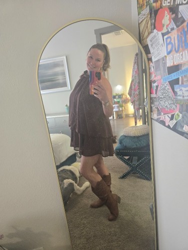 (817)357-2717 is Caucasianand offers nuru massages, asian massage, bodyrubs in Fort worth and available for incall on rubrankings Relax, unwind & indulge with a sensual, full body-to-body rub that will tantalize all your senses & leave you yearning for more! I deliver smiles & satisfaction ~ Come play & let me be your healthy addiction!

Discreet incall location just west of downtown Fort Worth near Montgomery Plaza. I'm in an apartment complex that also houses businesses so you'll always have an alibi should someone question your whereabouts. Easy parking on the street, in a retail spot or the parking garage.

Availability Monday-Friday 1pm-5pm. I only see 2 clients per day, which means I book up quickly & same day appointments are rare. Please keep this in mind when scheduling.

Also, please note that I require all NEW clients be screened, so do prepare for that (account verification on P411 or Eccie or provider references). For those who can't be verified traditionally, or prefer not to, as a last resort I can accept a $50 deposit via Cash app. . . The choice is always yours. Let's connect & have some fun!

$200/30mins
$300/60mins 
+$100 for upgraded service

I request all clients rinse off in the shower prior to our session. The shower is also available after, if desired.

Please check out my reviews on Eccie (see below for a few links) for more information on services provided, as I do not discuss details over the phone.

Text only at 817-357-2717 

I can't wait to meet you. . . Or reconnect!!

*** 09/04/26 ETA: I've been out the last two months due to an accident so I am a bit squishier than normal. Workouts have resumed, but please do not be surprised or disappointed by my figure. It will snap back quickly. In fact, I encourage you to hold me to that! Come see me now, then return in December. If I haven't slimmed down, receive a $20 discount on half hour sessions or $40 discount on hour sessions. Hold me accountable!! LOL

Recent Reviews:

https://www.eccie.net/showthread.php?t=3064695&highlight=laura

https://www.eccie.net/showthread.php?t=3064168&highlight=laura

https://www.eccie.net/showthread.php?t=3048881&highlight=laura

https://www.eccie.net/showthread.php?t=3030364&highlight=laura

https://www.eccie.net/showthread.php?t=3020767&highlight=laura