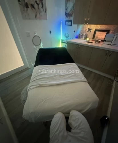 Kansas city BodyRubs Offered By (623)312-6228 | Bodyrubs (623)312-6228 is Caucasianand offers nuru massages, asian massage, bodyrubs in Kansas city and available for both on rubrankings I’m a qualified professional massage therapist with an extensive experience in all fields of massage therapy
I offer the following services ;
-Relaxing full body massages: Experience a calming and rejuvenating massage to help you relax.
- Therapeutic deep tissue massages: Apply firm pressure to specific areas of tension and knots in order to promote muscle relaxation.
- Sports therapy massages: Designed for athletes and those who lead active lifestyles, this type of massage enhances performance and aids in muscle recovery.
- Sensual massages: Indulge in a deeply pleasurable and captivating experience that combines relaxation and sensuality.
- Prostate massages: Specifically for male clients, this specialized technique provides unique sensations and benefits associated with prostate stimulation.
- Swedish massages: Enjoy lengthy, smooth strokes and gentle kneading to achieve overall relaxation and stress relief.
Tantric massage utilises energy healing and is a more spiritual practice. It gets down into the deeper emotional and spiritual layers of the body.
Deep tissue massage is a specialized massage technique designed to target the deeper layers of muscles and connective tissue. It involves applying firm pressure and slow, deliberate strokes to release chronic muscle tension, alleviate pain, and improve circulation
Nuru Massages; A type of massage involving full body contact, where both the masseur or masseuse and client are nude and coated with gel
body-to-body massage: the masseur uses their own body to massage the client, this massage is a very intimate experience. However, it is also called an erotic massage technique
Book Your Full-Body Massage Today!
Your body deserves the best care. Whether you need deep relaxation, pain relief, or a total body reset, a professional full-body massage is the perfect solution. Schedule your session today and experience the power of healing hands!
iMessage &Telegram ; +1 623 312 6228
Signal ; +1 513 206 3202
Email: michellemassage239@gmail.com
Zangi: 68-8208-7649
I ACCEPT PAYMENT AFTER SESSION
NO DEPOSIT OR EXTRA FEE