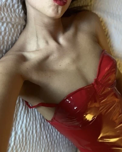 Chicago BodyRubs Offered By (773)644-0085 | Bodyrubs (773)644-0085 is Caucasianand offers nuru massages, asian massage, bodyrubs in Chicago and available for outcall on rubrankings Description
Hi there and welcome to my sensual massage session. My name is Lisa I’m European girl I offer Swedish sensual and deep tissue Massage. Experience to hotels or location in Chicago . Available late night.
My beautiful face, and gorgeous body provide the perfect fantasy.
You will love my the feel my soft skilled hands as i focus on where it matters most.
Feel good text or call to book your appointment.
Photo verification required.