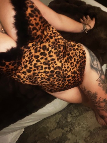(405)402-3044 is Caucasianand offers nuru massages, asian massage, bodyrubs in Oklahoma city and available for both on rubrankings 📲 405-402-3044
👻 Kalli_moore26

Feminine, curvy, tattooed, and confident. I love creating an atmosphere where you can forget about the outside world and simply enjoy the moment. A little teasing, a little mystery, and plenty of attention. 😉 I’m new to this and bringing a fresh energy that’s meant to be experienced, not explained. The pictures are only the introduction. 😈

MASSAGE MENU
•Regular •
•Lingerie•
•NURU•
💋B2B💋
💋Hot Oil💋
💋Hot Rocks💋
💋 Warm, sanitized towels💋
💋 slow,personal, attentive💋
💋 clean discrete location💋
💋4 hands available, double the attention💋
💋 No FS💋

Appointments available immediately!
 HMU for pricing!

