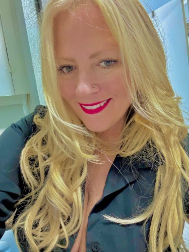 Cleveland BodyRubs Offered By (440)241-9207 | Bodyrubs (440)241-9207 is Caucasianand offers nuru massages, asian massage, bodyrubs in Cleveland and available for incall on rubrankings Hello ladies and gentlemen,
My name is Mandy. Iโm fifty, in my prime, experienced, and I love to please. I give a very sensual, teasing, exciting, and satisfying massage. You will be happy you didnโt waste time on scammers, and fakes. I am the real deal. I have H cups and they love attention. Come see me! I also offer couples massages! Amazingโฆ.๐
๐Mandy๐
Lastly lol, I want you to know, Iโm big on cleanliness. I appreciate a person taking care of their hygiene before an appointment.*
Thank you! Hope to see you soon! ๐