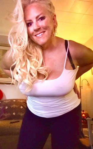 Cleveland BodyRubs Offered By (440)241-9207 | Bodyrubs (440)241-9207 is Caucasianand offers nuru massages, asian massage, bodyrubs in Cleveland and available for incall on rubrankings Hello ladies and gentlemen,
My name is Mandy. Iโm fifty, in my prime, experienced, and I love to please. I give a very sensual, teasing, exciting, and satisfying massage. You will be happy you didnโt waste time on scammers, and fakes. I am the real deal. I have H cups and they love attention. Come see me! I also offer couples massages! Amazingโฆ.๐
๐Mandy๐
Lastly lol, I want you to know, Iโm big on cleanliness. I appreciate a person taking care of their hygiene before an appointment.*
Thank you! Hope to see you soon! ๐