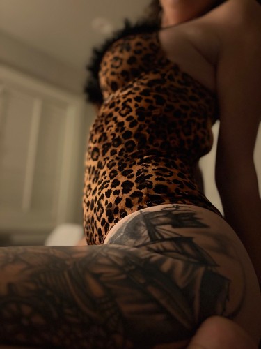 Oklahoma city BodyRubs Offered By (405)402-3044 | Bodyrubs (405)402-3044 is Caucasianand offers nuru massages, asian massage, bodyrubs in Oklahoma city and available for outcall on rubrankings 📲 405-402-3044
👻 Kalli_moore2026
Feminine, curvy, tattooed, and confident. I love creating an atmosphere where you can forget about the outside world and simply enjoy the moment. A little teasing, a little mystery, and plenty of attention. 😉 I’m new to this and bringing a fresh energy that’s meant to be experienced, not explained. The pictures are only the introduction. 😈
MASSAGE MENU
•Regular •
•Lingerie•
•NURU•
💋B2B💋
💋Hot Oil💋
💋Hot Rocks💋
💋 Warm, sanitized towels💋
💋 slow,personal, attentive💋
💋 clean discrete location💋
💋4 hands available, double the attention💋
💋 No FS💋
Appointments available immediately!