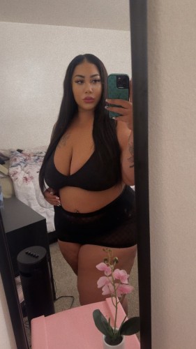 (619)804-0884 is Mixedand offers nuru massages, asian massage, bodyrubs in Las vegas and available for both on rubrankings In town for a short time let me show you a good time 