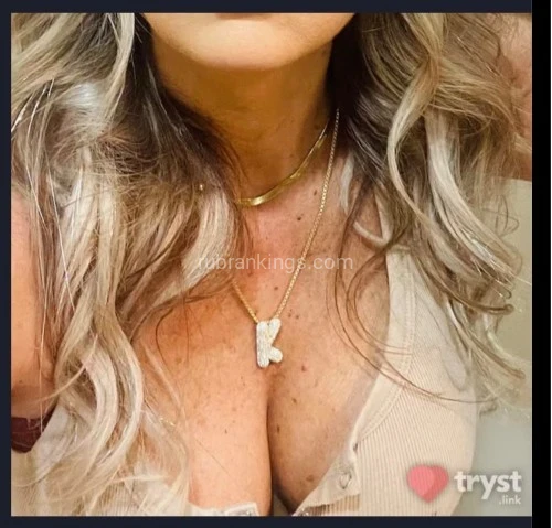 Miss Layla - Miss Cyn / fetish-relaxation DFW duo