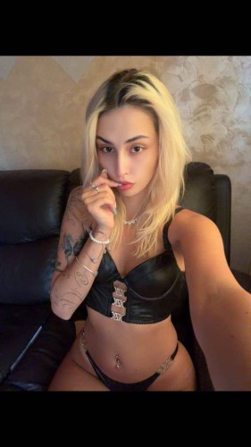 Phoenix BodyRubs Offered By (218)550-7801 | Bodyrubs (218)550-7801 is Caucasianand offers nuru massages, asian massage, bodyrubs in Phoenix and available for both on rubrankings Hey you… I’m new in town, playful, curious and ready for a little adventure 🙈 I love attention, late nights, spontaneous plans and someone confident who knows how to make me feel special 😇 Treat me well, keep the chemistry flowing, and I’ll make sure our time together feels unforgettable 🩷
80hh
150h
GFE, deep kissing, sensual massage, body-to-body affection, lingerie, shower together, roleplay, slow private time, playful talk, dinner dates and much more 👅