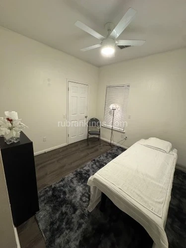 (512)563-9223 is asianand offers nuru massages, asian massage, bodyrubs in Austin and available for incall on rubrankings 💕Grand Opening    Sakura spa 
Body Type
Petite
Ethnicity
Asian

Service Locations 
Incall  
💕1105 Clermont Ave Austin tx 78702
💕Description
     The BEST Mens        Relaxation 

💕Sweet Touch Relaxing 
💕Friendly Beautiful Asians *
🩷Available everyday Call For appointment
☎️5125639223
🚗or Walk-In