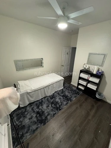 (512)563-9223 is asianand offers nuru massages, asian massage, bodyrubs in Austin and available for incall on rubrankings 💕Grand Opening    Sakura spa 
Body Type
Petite
Ethnicity
Asian

Service Locations 
Incall  
💕1105 Clermont Ave Austin tx 78702
💕Description
     The BEST Mens        Relaxation 

💕Sweet Touch Relaxing 
💕Friendly Beautiful Asians *
🩷Available everyday Call For appointment
☎️5125639223
🚗or Walk-In