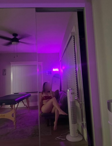 San diego BodyRubs Offered By (858)314-6158 | Bodyrubs (858)314-6158 is Latinoand offers nuru massages, asian massage, bodyrubs in San diego and available for incall on rubrankings I'm Olivia ~ sensual, 5’3, 125lbs, 24 years young, dirty blonde, brown eyes.
Ready for me? Book now.
Text me 💫 (858-314-6158)
· First name
· Age
· Desired time & date
· Preferred session length
Please Note:
I am clean, well-groomed, and expect the same from you. Hygiene is essential.
Be respectful and kind.
Discretion and privacy are deeply valued and mutually honored.
FBSM Topless donations ✨️
30 min ~ 180
45 min ~ 240
60 min ~ 280