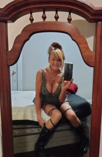 (937)993-4915 is Caucasianand offers nuru massages, asian massage, bodyrubs in Cincinnati and available for both on rubrankings 