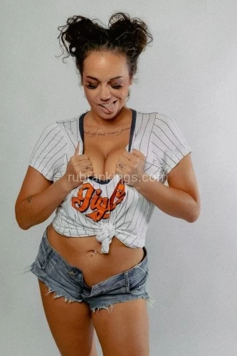 New orleans BodyRubs Offered By (504)877-0130 | Bodyrubs (504)877-0130 is Mixedand offers nuru massages, asian massage, bodyrubs in New orleans and available for both on rubrankings With lotions, potions & oils let me glide along your skin as I loosen & work your muscles to make you melt in my embrace. Let go, close your eyes & experience me as you relax. You deserve this, you deserve to feel good. Let me be your vacation far away from the noise as I show you my simple, free world.
Up to 1hr $350
1.5hr $450
2hrs $600
Up to 4hrs $1000