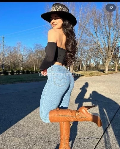 (310)881-4390 is Latinoand offers nuru massages, asian massage, bodyrubs in Los angeles and available for both on rubrankings Hi, I’m Brenda! I offer swedish, deep tissue or combination of both. I’m independent and my studio is located in Torrance ca! My schedule it’s flexible, hope to hear from you(:$160 1 hr30 minutes $110