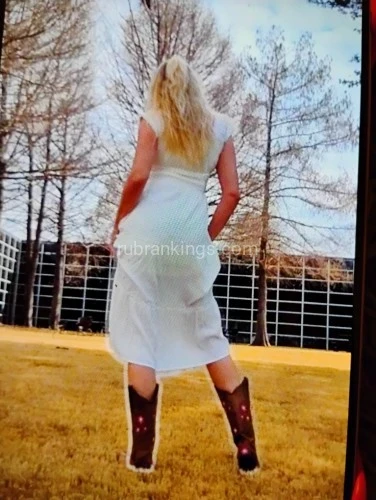 Dallas BodyRubs Offered By (214)370-5585 | Bodyrubs (214)370-5585 is Caucasianand offers nuru massages, asian massage, bodyrubs in Dallas and available for incall on rubrankings If your not able to pay with APPLE PAY or CHIME, I can NOT take any other payments as of right now! Sorry unless it's a AMAZON VIRTUAL GIFT CARD & add $10 extra to any time below!!
Must have FACETIME as well
✴️10 minutes $40
✴️15 minutes $60
✴️30 minutes $120
Sexy Mature COUNTRY GIRL just wants to have a little fun with you!!!
I have toys available & I am always total nude and use my camera up close!!! Love talking dirty until you explode!!!!
Text to set up some fun while home or at the office!!