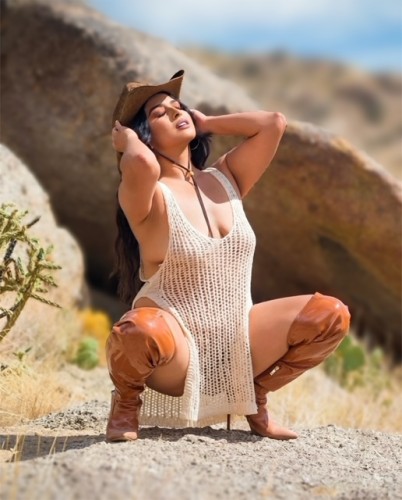 (817)389-7028 is Latinoand offers nuru massages, asian massage, bodyrubs in Dallas and available for both on rubrankings Gentleman & Couples!

I am so excited to meet you!

Welcome to my transformative world of body rubs. I offer a variety of experiences; tantra, sensual, erotic, Nuru.

Lets begin a journey of self love and awareness. Leaving you refreshed and ready to take on or end your day!

SCREENING is required so please introduce yourself for fast booking process.

XoXo

Sasha
