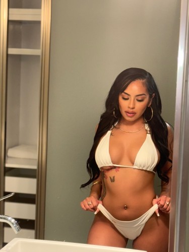 (702)941-5188 is Latinoand offers nuru massages, asian massage, bodyrubs in Las vegas and available for outcall on rubrankings Hello.. Hello there, 

The Ella Experience can be as soft and sensual or as stimulating with pressure as you would like. 

Let me alleviate your stress so you can have the ultimate Las Vegas experience!

Consider me to be the true  What Happen in Vegas Stays in Vegas  expert. 

I offer a variety of body rub experiences however the Ella experience does cater to  escort/Companionship, couples, Duo/multi girl, dance as well as fetish and fantasy. Please inquire about rates.

Hearts, Hugs and Kisses

Ella