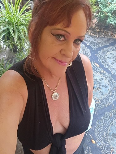(380)283-9408 is Caucasianand offers nuru massages, asian massage, bodyrubs in Columbus and available for incall on rubrankings One of a kind delicious Hot OIL MASSAGE ? 
LEAVE THE STRESS AT THE DOOR! 
I oFFER A GREAT WAY TO RELAX YOUR BODY ,MIND, AND SPIRIT ❤️
I OFFER 1HR SESSIONS FULL BODY SENSUAL HOT OIL MASSAGE ? 
1HR.
30MIN
........ APPOINTMENT ONLY..TEXT ME..MAKE THAT APPOINTMENT NOW!!