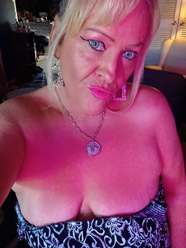 Columbus BodyRubs Offered By (380)283-9408 | Bodyrubs (380)283-9408 is Caucasianand offers nuru massages, asian massage, bodyrubs in Columbus and available for incall on rubrankings One of a kind delicious Hot OIL MASSAGE ?
LEAVE THE STRESS AT THE DOOR!
I oFFER A GREAT WAY TO RELAX YOUR BODY ,MIND, AND SPIRIT ❤️
I OFFER 1HR SESSIONS FULL BODY SENSUAL HOT OIL MASSAGE ?
1HR.
30MIN
........ APPOINTMENT ONLY..TEXT ME..MAKE THAT APPOINTMENT NOW!!