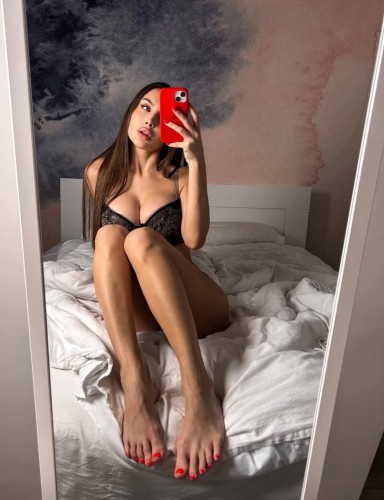 (512)579-8804 is Caucasianand offers nuru massages, asian massage, bodyrubs in Chicago and available for incall on rubrankings Step into my world of Nuru massage — warm, silky gel and my smooth skin gliding over yours, teasing and relaxing you all at once ?.
My space is discreet and calm, with a shower and fresh towels always ready. You’ll feel safe, comfortable, and free to let go.
? Payment is in cash only — it keeps everything simple and private.
I’m here to pamper you with touch, not with extras — ❌ no full service offered.