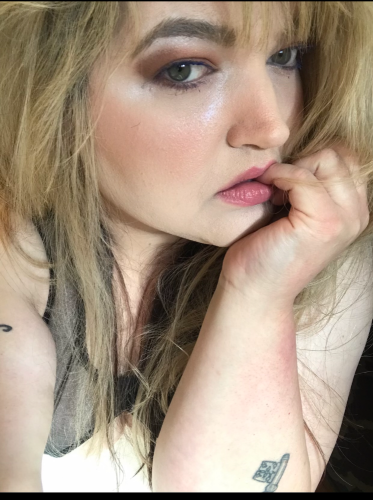 (619)432-2925 is Caucasianand offers nuru massages, asian massage, bodyrubs in San diego and available for incall on rubrankings All of my pictures are 100% me and recent or money back guarantee

Private discreet location w private parking available, discreet entrance ?

Shower 

Fetish friendly 

Night specials

:$80/qv $120/half $200/hour


Call or text me to set up a session for Ashley