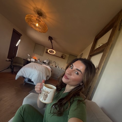 Charlotte BodyRubs Offered By (380)261-9716 | Bodyrubs (380)261-9716 is Caucasianand offers nuru massages, asian massage, bodyrubs in Charlotte and available for both on rubrankings I DO MASSAGE AND DO A BODY RUB. I AM LICENSED AND CERTIFIED.
I hope you are taking time for self care amidst your busy-ness.. Take some time to chillax take good care of your body, mind, and spirit with my custom blended Aromatherapy while you having some cool massaging therapy with me.
I'm a License Massage therapist for men who want a Professional Massage in a relaxed settings.
I OFFER FULL TRADITIONAL And TANTRIC MESSAGE, A BLEND OF SWEDISH, DEEP TISSUE WHERE NEEDED, REFLEXOLOGY FOR FEET, HANDS AND OUTER EARS AND AROMATHERAPY.
DEEP TISSUE MASSAGE
SWEDISH MASSAGE
SPORTS MASSAGE
HOT STONES
FULL BODY TANTRIC MASSAGE
I have nice and cool place with big windows that allow fresh air till we finished with your service, Visit me in my private studio to experience gently and peaceful body massage.
MASSAGE RATES
60 MIN $200.00
90 MIN $250.00
120 MIN $300.00
NOTE: I DON’T ACCEPT CASH PAYMENT
>Your session will NEVER be rushed, and we'll take our time slowly exploring one vibrant sensation after another.
> Stay well and be well, My prayer are for peace, health and healing for you. THANK YOU
Text for booking: +13802619716
WhatsApp: +19283896802