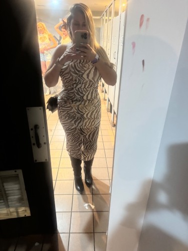 (609)928-4670 is Latinoand offers nuru massages, asian massage, bodyrubs in San diego and available for incall on rubrankings * Real pics ☺️🔥

Hi there! I’m Victoria, a latina massage therapist with a feminine, modern, and captivating touch. My goal is to create an experience where you can fully relax, let go of stress, and enjoy a moment dedicated entirely to your well-being. With warmth, attention, and care, I’ll make sure you feel appreciated, comfortable, and deeply relaxed. Sometimes the most valuable gift you can give yourself is time to unwind and be taken care of. ✨

* No FS

Text me for more info (609)928-4670

Open for girls too :)

$130 15 min (Qv) no sex
$180 30min
$200 45min
$220 1hour